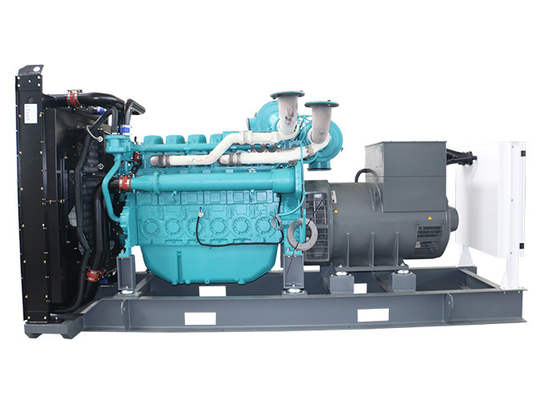 Đánh giá 640kw / 800kva Máy phát điện âm Perkins 3 xi lanh với mái vòm
